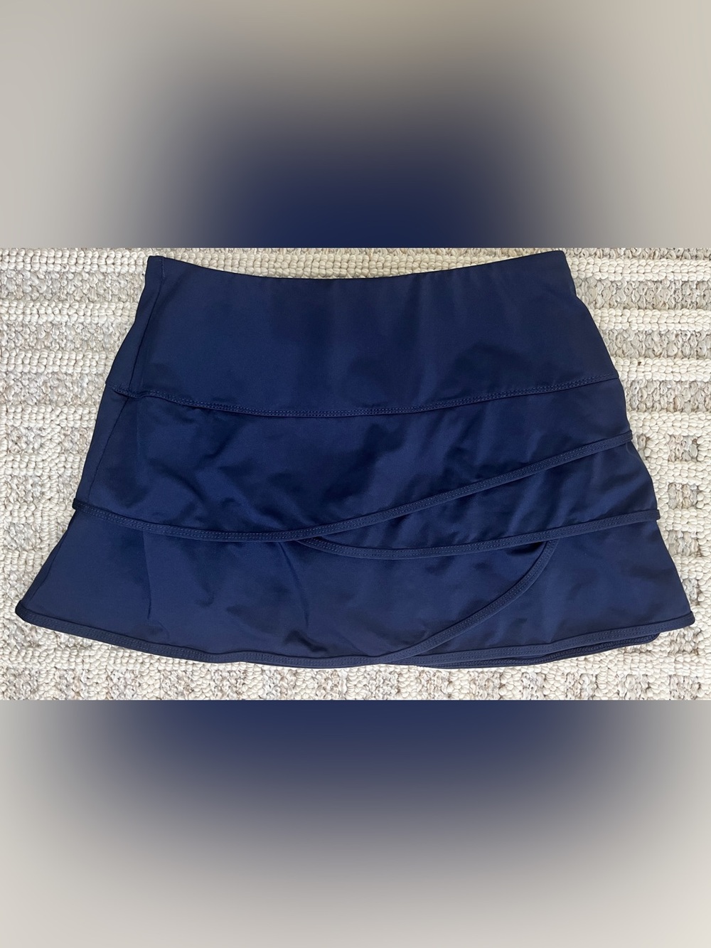 Lucky in Love scallop tennis pickleball skirt navy. Size Small